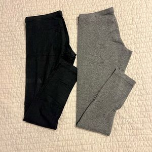 Set of 2 Banana Republic leggings. Size M